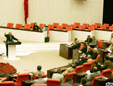 Polisin yetkisini artıran yasa geçti