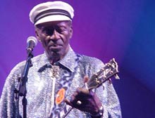 Chuck Berryden Türkiyede ilk konser