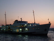 Yalova-Pendik seferleri durmadı, yarıya indi