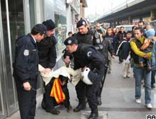 Derbi maç öncesi şiddet: 1 yaralı