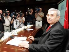 Para politikasında temkinli olunmalı