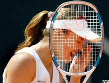 Berlinde Hingis çeyrek finalde