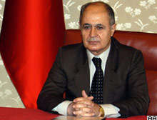 Sezerden ev hapsine veto