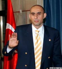 AKPli Cemal Kaya istifa etti