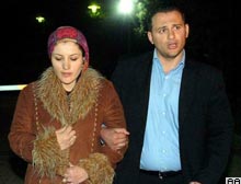 Cem Uzan çiftlikte gizli bölmeyi açtı