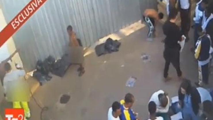 İtalyada göçmenlere insanlık dışı muamele