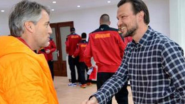 Ujfalusi iş başında