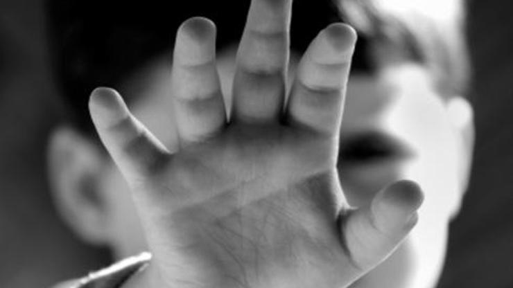 3 çocuğu istismar etmekle suçlanan kişiye 37 yıl hapis istemi