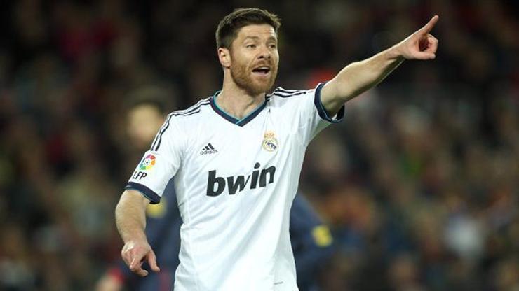 Xabi Alonso 2 yıl daha Real Madridde