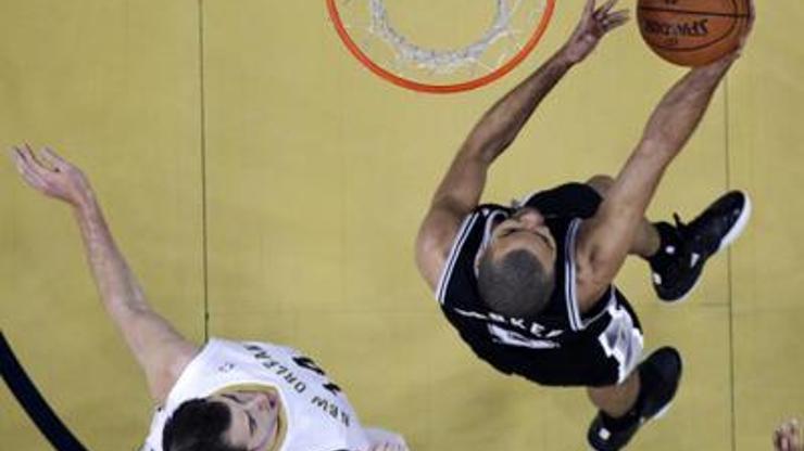 Spurs Tony Parkerla kazandı