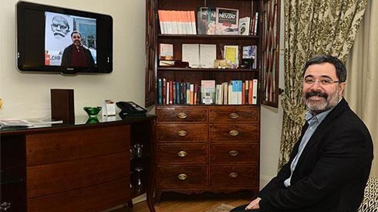 Ahmet Ümitin ismi Pera Palaceta bir odaya verildi