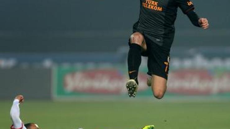 Galatasaray Rieranın sözleşmesini feshetti