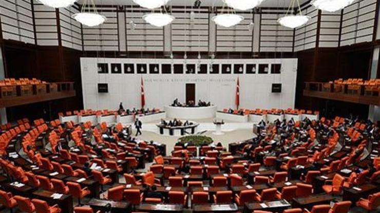 Tartışmalı HSYK teklifi kanunlaştı...