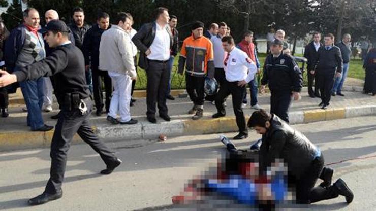 Pompalı tüfekli saldırgan otobüs durağında dehşet saçtı