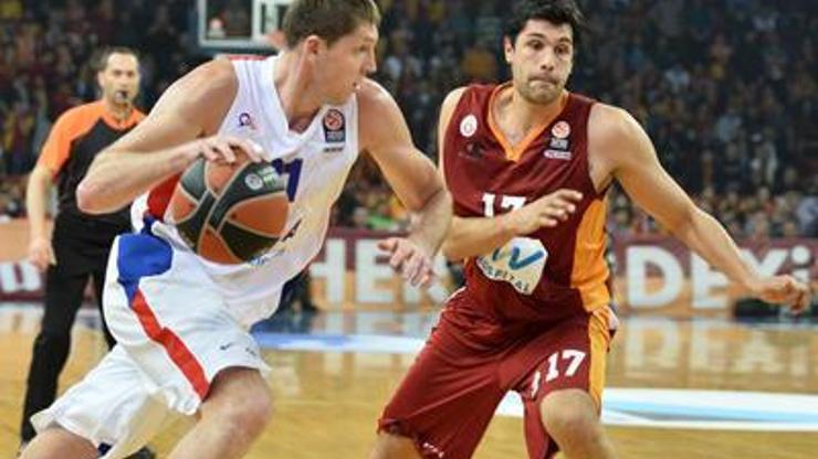 Galatasaraylı Cenk Akyol şeklen Clippersa transfer oldu