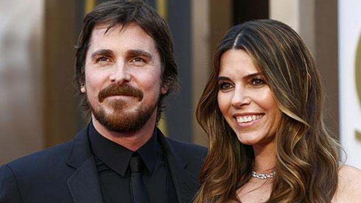 Christian Bale baba oluyor