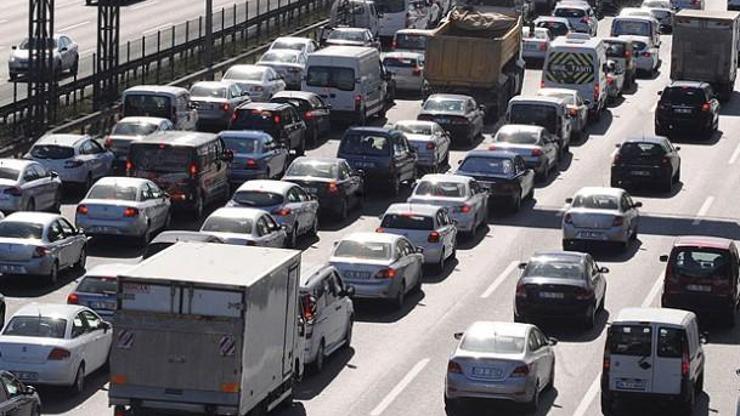 Trafiğe kayıtlı araç sayısı 18 milyonu aştı
