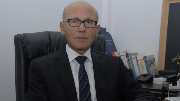 KKTC eski Cumhurbaşkanı Rum kesiminde saldırıya uğradı
