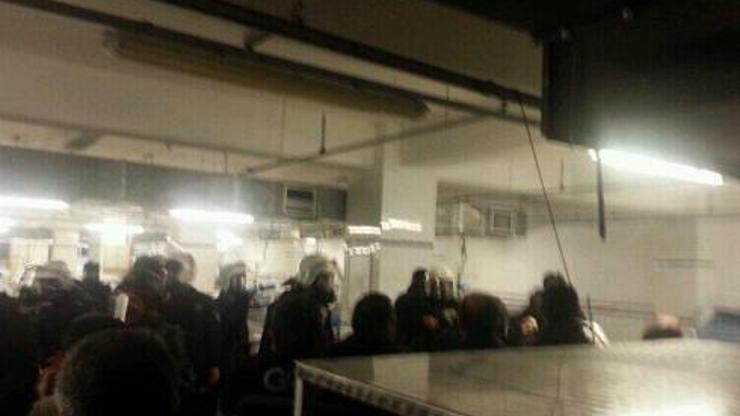 Greif işçilerine polis baskını: 91 işçi gözaltında, 12si çatıda eylemde