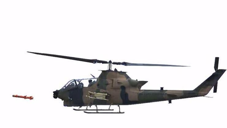 Türkiyede üretilen ilk taarruz helikopteri Atak testleri geçti