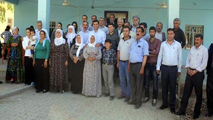Demirtaş ailesiyle birlikte Mahmur Kampında