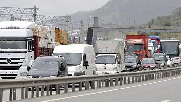 TEM Otoyolundaki çalışma ertelendi