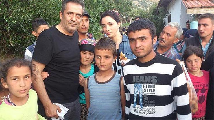 11 işçinin öldüğü köye sanatçılardan ziyaret