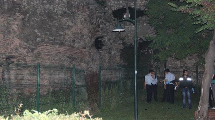 Fatihte tarihi surlarda ceset bulundu