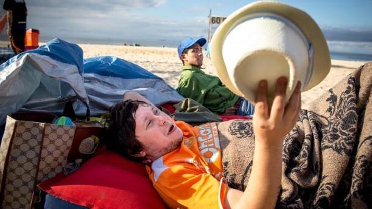 Copacabana Plajı yatakhaneye döndü