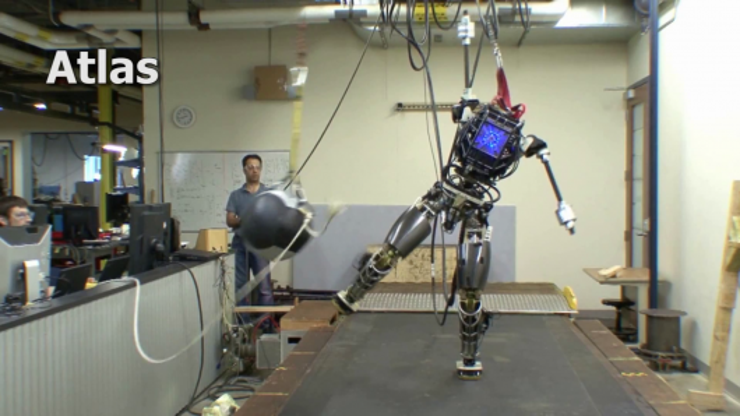 Tek ayak üstünde durabilen robot
