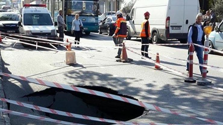 Etilerde yol çöktü