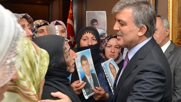 Çocukları PKKda olan aileler Gül ile görüştü