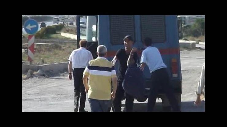 Ünal Osmanağaoğlu öldü