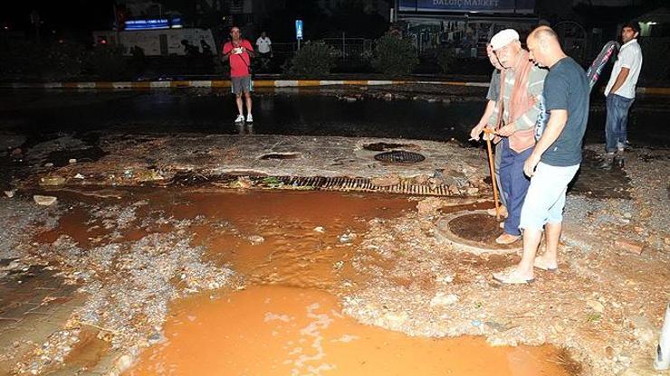 Bodrumda isale hattı patladı..