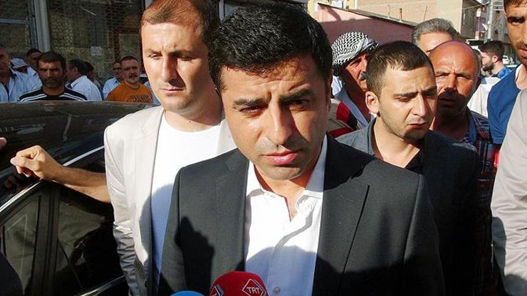 Demirtaş iki acıyı birden yaşadı...