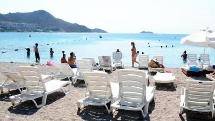 Sahiller boşaldı tatilciler sandığa koştu