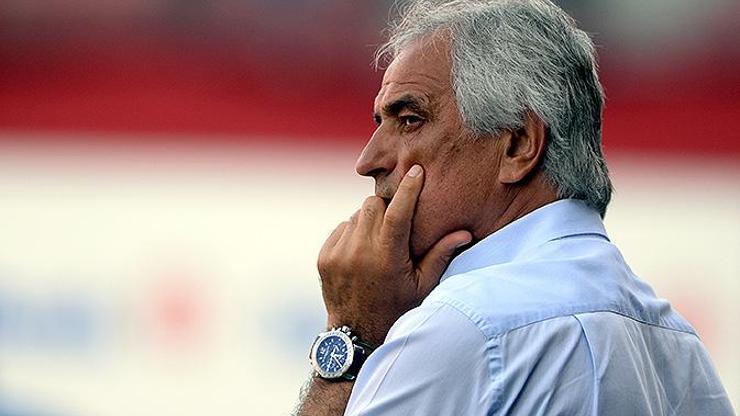 Halilhodzicten şoke eden açıklamalar: Şantaj yapan oyuncular var