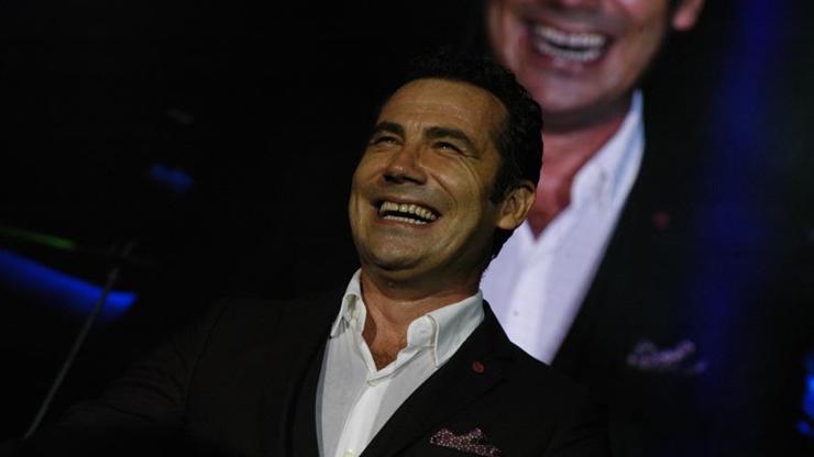 Ferhat Göçerden Harbiyede muhteşem konser