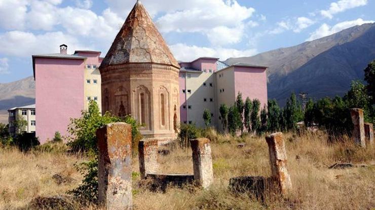 AK Partili başkan: Tarihi katleden bir görüntü