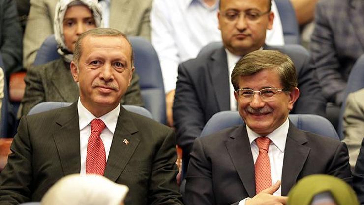 AK Parti kurmaylarından Davutoğlu yorumları
