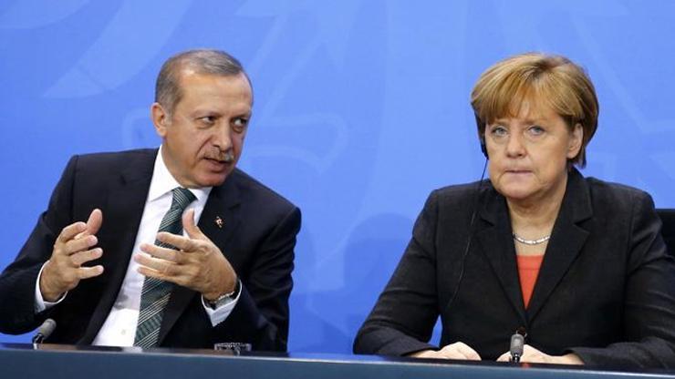 Berlin, Ankarayı 38 yıldır dinliyormuş