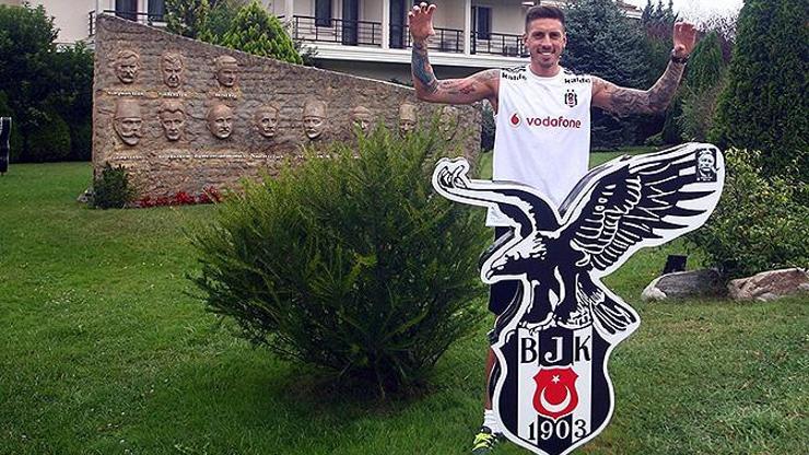 Beşiktaş Jose Ernesto Sosayı kiraladı