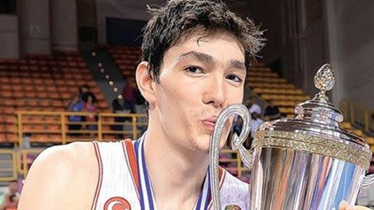 Cedi Osman kimdir