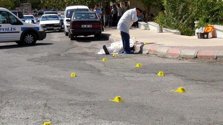 6 yaşındaki oğlunun gözleri önünde öldürüldü