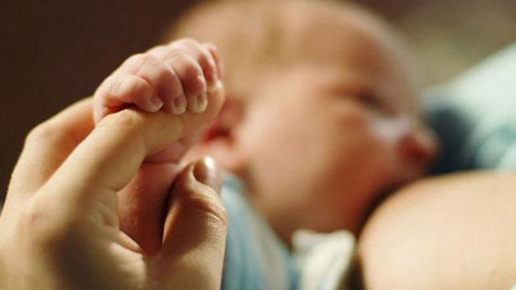 Prematüre bebeklerde anne sütü hayat kurtarıyor