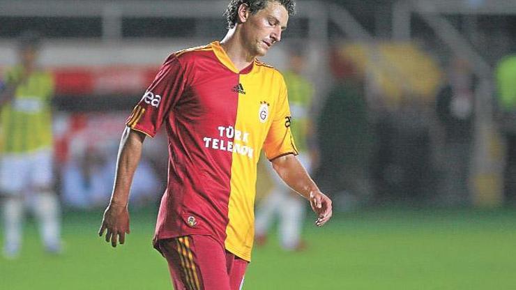 Hindistana yıldız yağıyor: Galatasaraylı Elano da transfer oldu