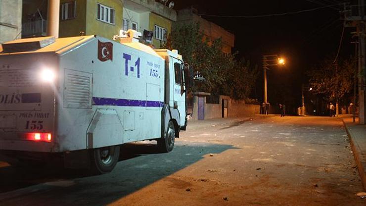 Siirtte polis lojmanlarına saldırı...