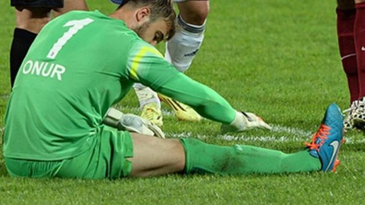 Onur Kıvrak ameliyat oluyor