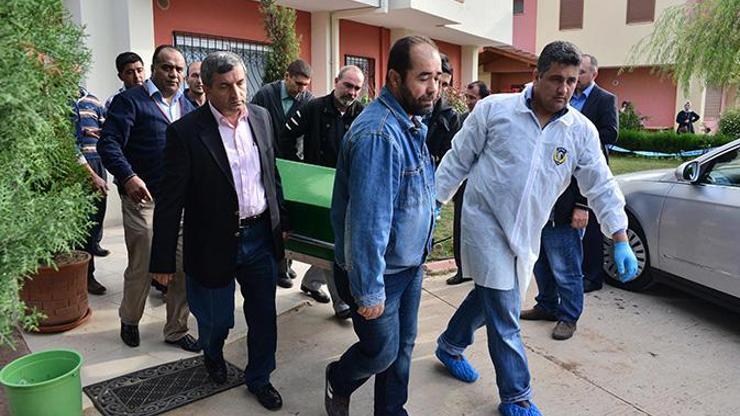 Avukat çift evlerinde bıçaklanarak öldürüldü