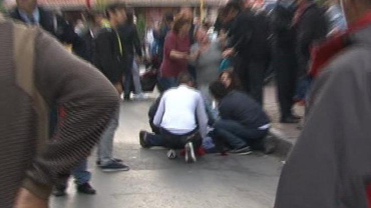 Polisi satırla yaralayan gence karakolda dayak iddiası